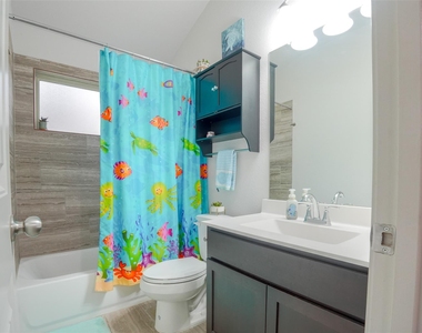 9857 Glen Brook Lane - Photo Thumbnail 21