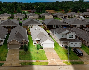 9857 Glen Brook Lane - Photo Thumbnail 2