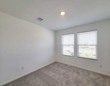 15671 Plum Brook Drive - Photo Thumbnail 21