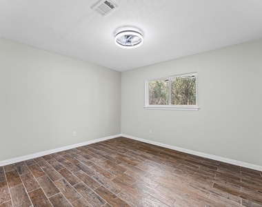 1808 N Red Cedar Circle - Photo Thumbnail 20