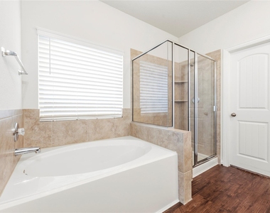 6418 Shadowbrook Hollow Trail - Photo Thumbnail 8