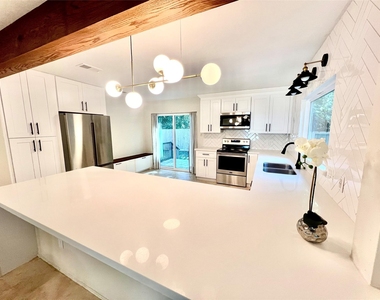 23 Dellforest Court - Photo Thumbnail 2