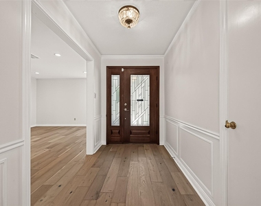 12411 Pinerock Lane - Photo Thumbnail 8
