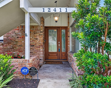 12411 Pinerock Lane - Photo Thumbnail 7