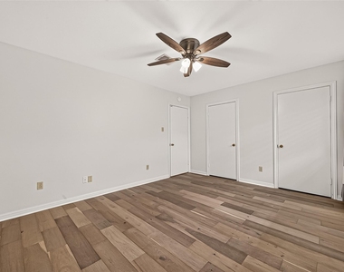 12411 Pinerock Lane - Photo Thumbnail 33