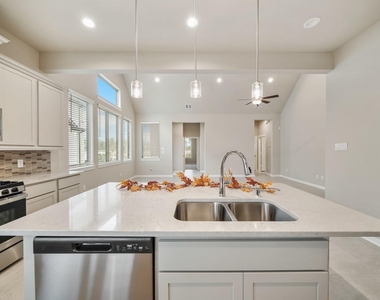 1547 Crystal Stream Drive - Photo Thumbnail 14