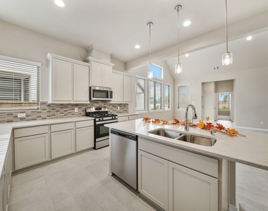 1547 Crystal Stream Drive - Photo Thumbnail 13