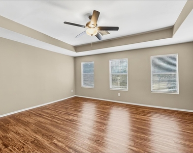 503 Pine Cluster Court - Photo Thumbnail 8