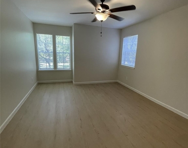 864 A Wax Myrtle Lane - Photo Thumbnail 7