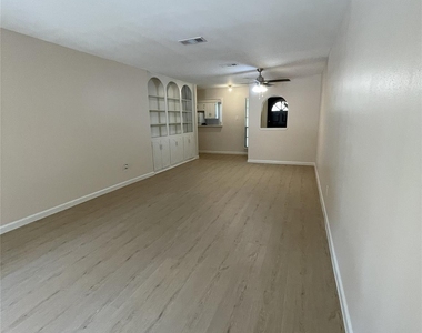 864 A Wax Myrtle Lane - Photo Thumbnail 5