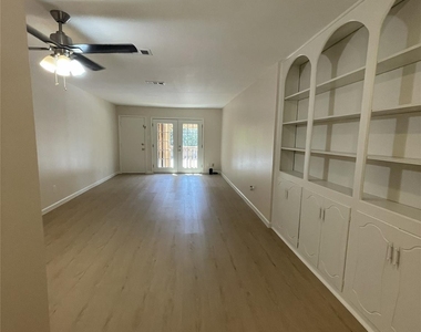 864 A Wax Myrtle Lane - Photo Thumbnail 4