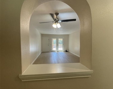 864 A Wax Myrtle Lane - Photo Thumbnail 2