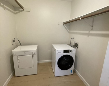 864 A Wax Myrtle Lane - Photo Thumbnail 25