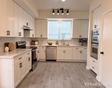 1114 Stoney Hill Drive - Photo Thumbnail 3