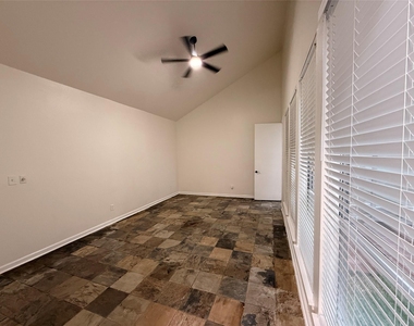 1114 Stoney Hill Drive - Photo Thumbnail 26