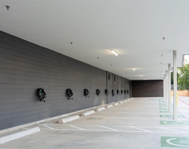 1690 North Loop - Photo Thumbnail 25