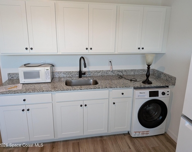 559 Oldenberg Street Sw - Photo Thumbnail 4