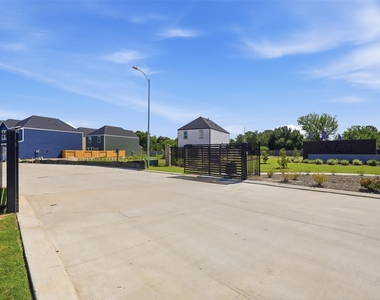 7720 Inwood Grove Lane - Photo Thumbnail 22