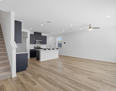7720 Inwood Grove Lane - Photo Thumbnail 8