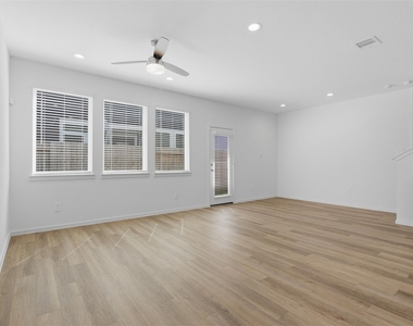 7720 Inwood Grove Lane - Photo Thumbnail 7