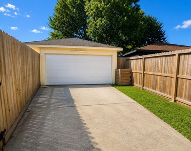 2507 Ciderwood Drive - Photo Thumbnail 11
