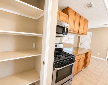 2507 Ciderwood Drive - Photo Thumbnail 14