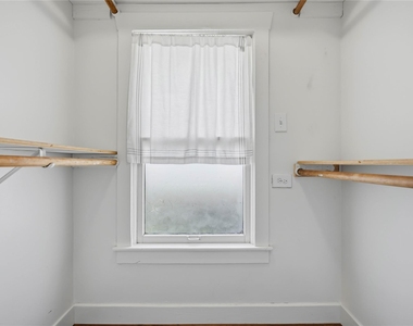 2714 Reagan - Photo Thumbnail 9