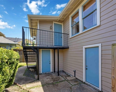 2714 Reagan - Photo Thumbnail 14