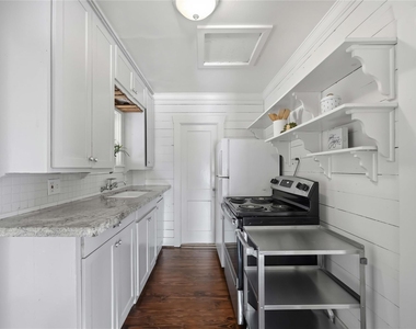 2714 Reagan - Photo Thumbnail 4