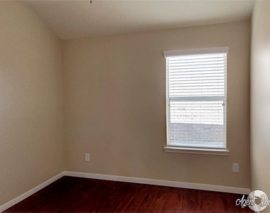 30318 Emerson Creek Drive - Photo Thumbnail 25