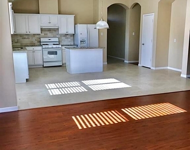 30318 Emerson Creek Drive - Photo Thumbnail 9