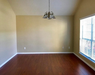 30318 Emerson Creek Drive - Photo Thumbnail 2