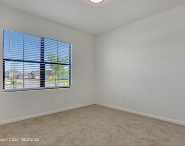 7559 Tourmaline Drive - Photo Thumbnail 17