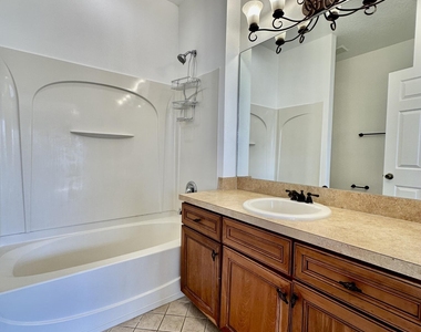 1310 Lara Circle - Photo Thumbnail 30