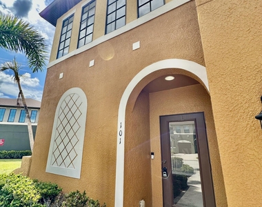 1310 Lara Circle - Photo Thumbnail 5