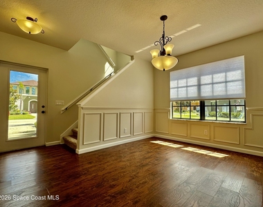 1310 Lara Circle - Photo Thumbnail 9