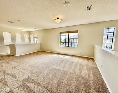 1310 Lara Circle - Photo Thumbnail 25