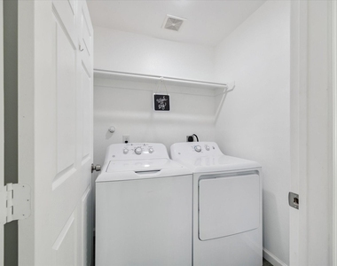 2631 Stevens Street - Photo Thumbnail 10