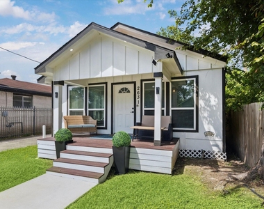 2631 Stevens Street - Photo Thumbnail 2