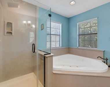 140 Elm Drive - Photo Thumbnail 10