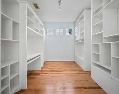 131 Zephyr Bend Place - Photo Thumbnail 9