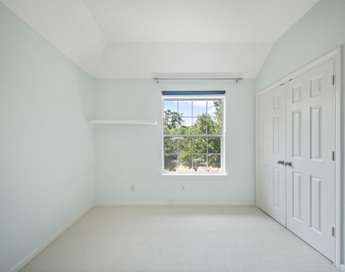 131 Zephyr Bend Place - Photo Thumbnail 31