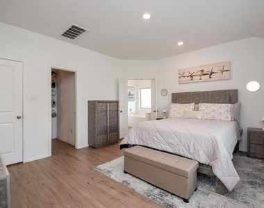 26622 Bluestem Valley Lane - Photo Thumbnail 16
