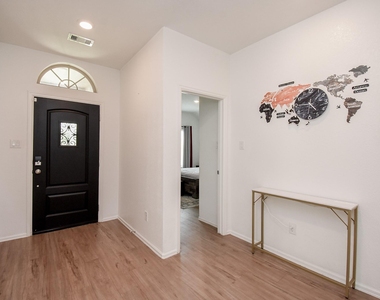 26622 Bluestem Valley Lane - Photo Thumbnail 4