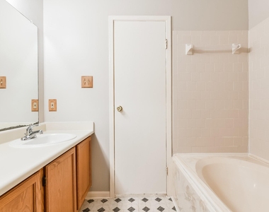 38 Camberwell Court - Photo Thumbnail 11