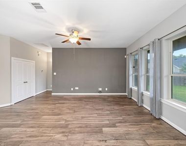 262 Pleasant Hill Way - Photo Thumbnail 9