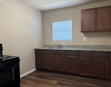 3603 Wheeler Street - Photo Thumbnail 4