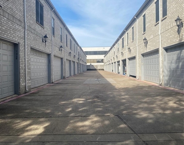 7352 Regency Square Court - Photo Thumbnail 3