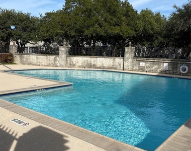 7352 Regency Square Court - Photo Thumbnail 6