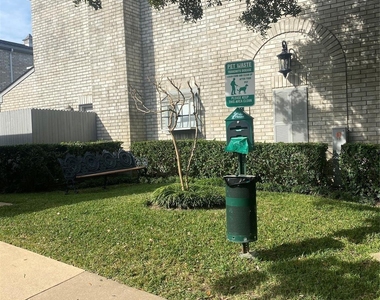 7352 Regency Square Court - Photo Thumbnail 2